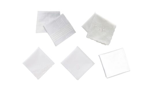 セリアなど100均で買える？定番人気の「結婚式用のハンカチ」おすすめランキング5選。無印も調査