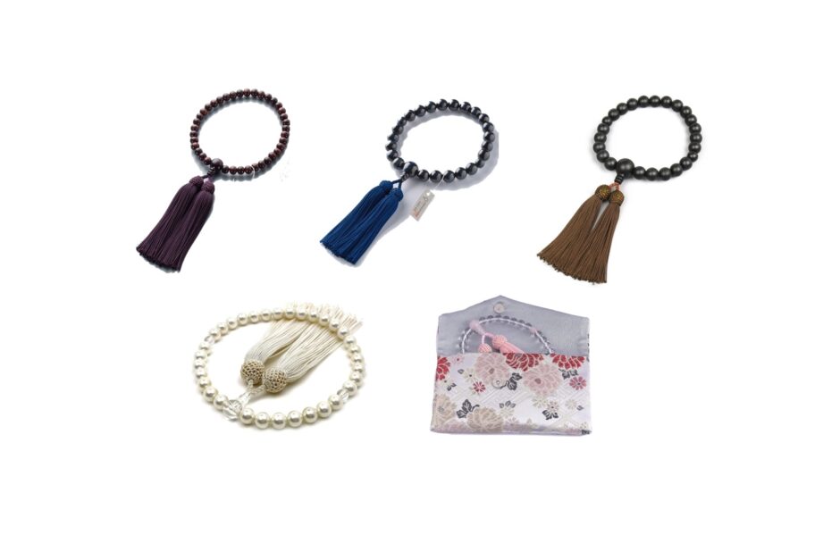 セリアなど100均で買える？定番人気の「数珠」おすすめランキング5選。ダイソーなどどこで買えるか徹底調査